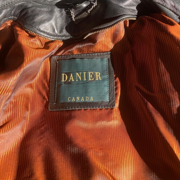 Leather coat black Danier - Picture 2 of 3